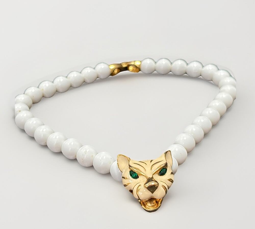Vintage Enamel Lion Head Pendant Choker Necklace Lucite White Beads Statement
